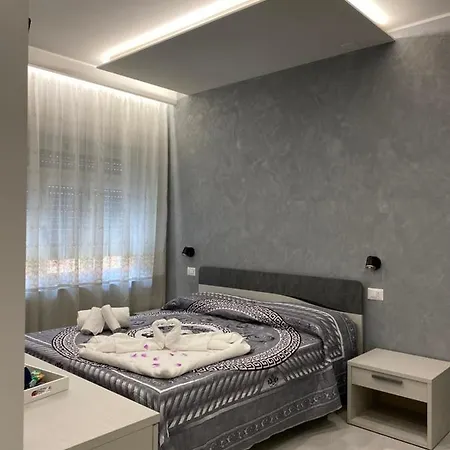 Dina E Miki Hotel